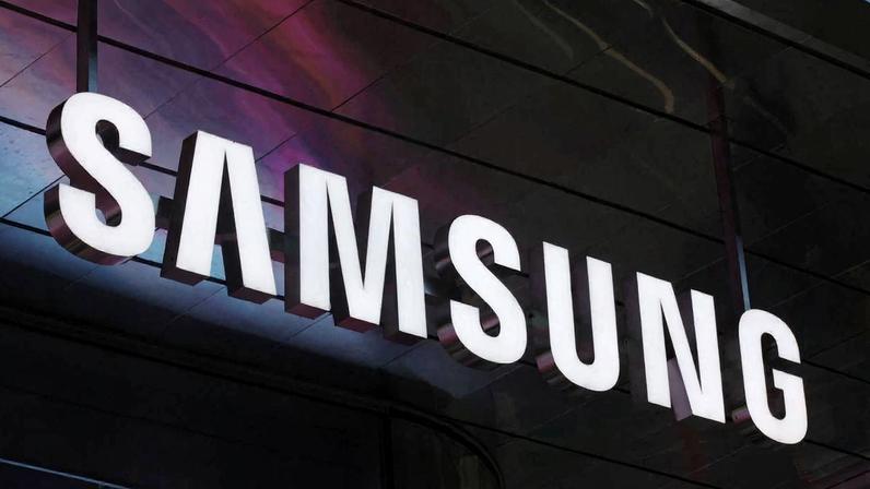 O logotipo da Samsung Electronics é visto na loja da empresa em Seul, Coreia do Sul, em 15 de abril de 2025. REUTERS/Kim Hong-Ji