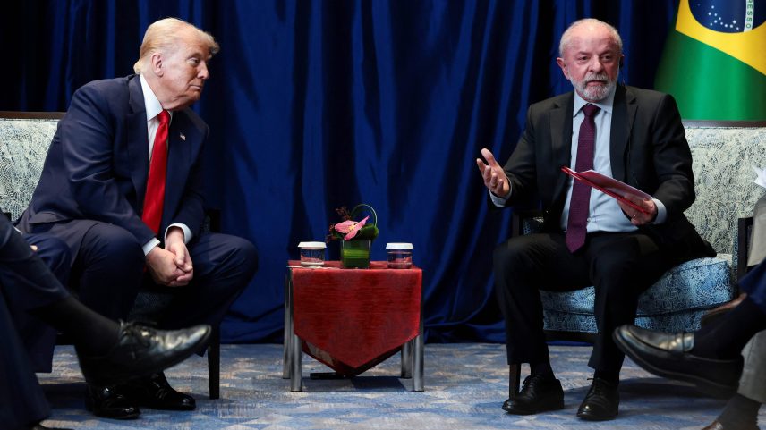 O presidente dos EUA, Donald Trump, e o presidente brasileiro Lula da Silva