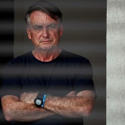 Bolsonaro passa bem e movimenta mão após cirurgia no ombro, diz Michelle