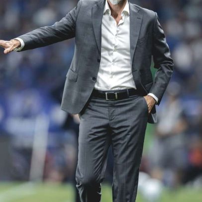 Domínguez lamenta empate e diz que não quer repetir erros