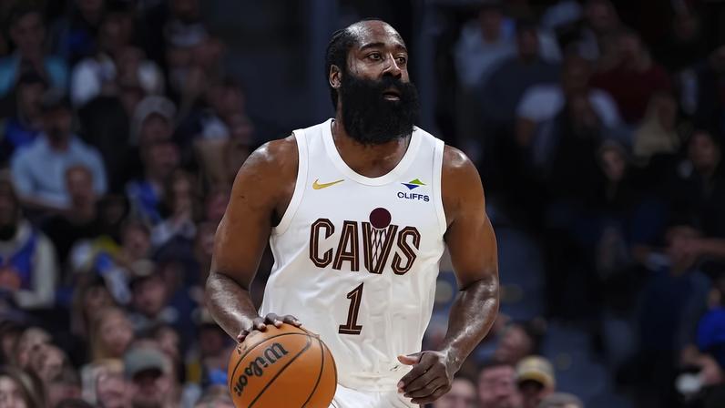 James Harden no Cavaliers — Foto: Ron Chenoy-Imagn Images