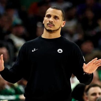 Joe Mazzulla vence o prêmio de Treinador do Ano da NBA