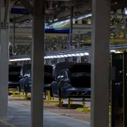 China exporta mais veículos elétricos que carros tradicionais pela primeira vez