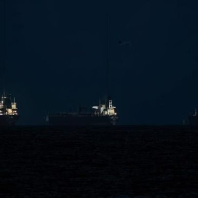 Petroleiro chinês deixa Ormuz, próximo ao bloqueio dos EUA no Golfo de Omã