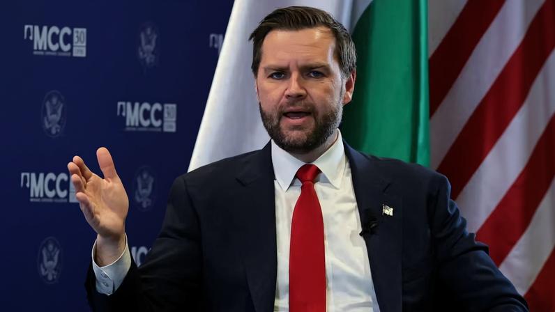 JD Vance em Budapeste nesta quarta-feira (8) — Foto: REUTERS/Jonathan Ernst