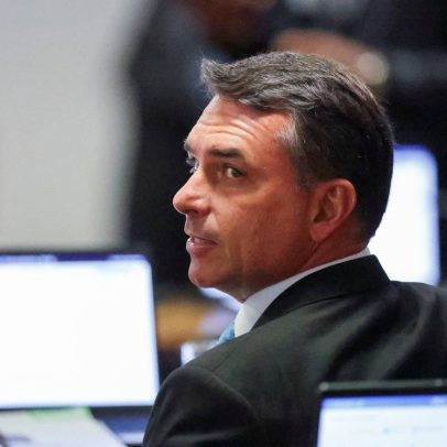 PT pede compartilhamento de áudio com Flávio Bolsonaro pedindo dinheiro a Vorcaro