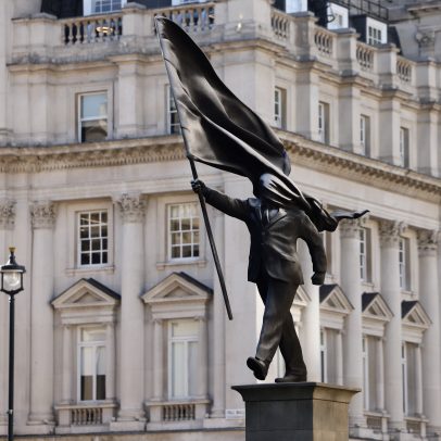 Autoridades de Londres não vão remover estátua de Banksy perto do The Mall