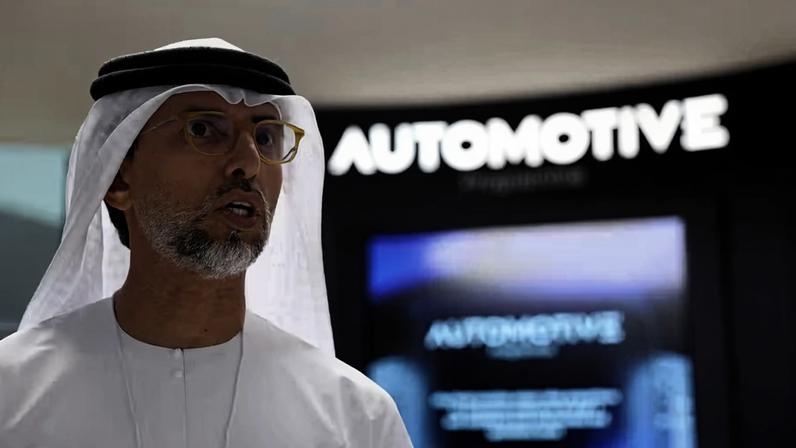 O Ministro de Energia e Infraestrutura dos Emirados Árabes Unidos, Suhail Mohamed Al Mazrouei , discursa no dia da conferência Make it in the Emirates (MIITE), em Abu Dhabi