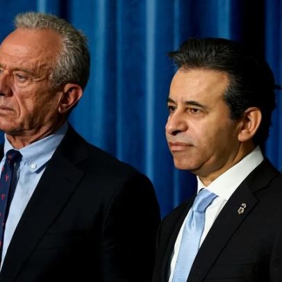 Trump planeja demitir chefe da FDA, dizem fontes