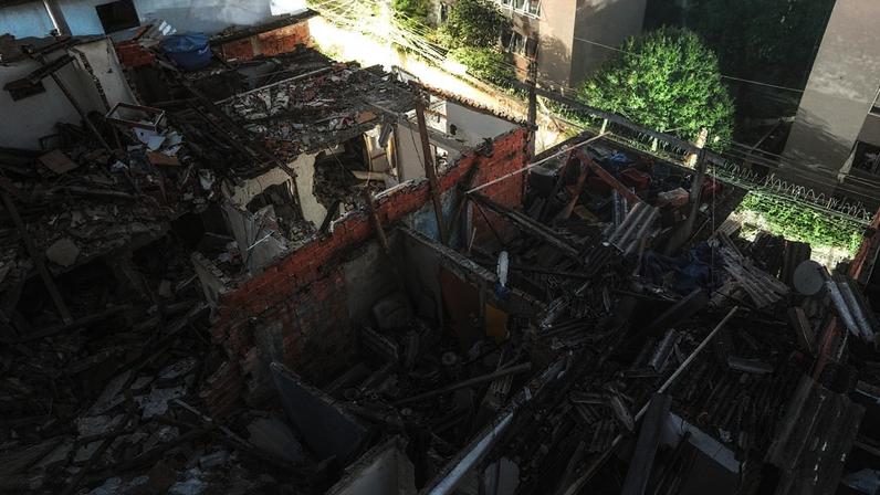 View of the site where a fire set off by a potential gas explosion damaged homes and injured people, according to the local fire department, in Sao Paulo, Brazil, May 11, 2026. REUTERS/Alexandre Meneghini