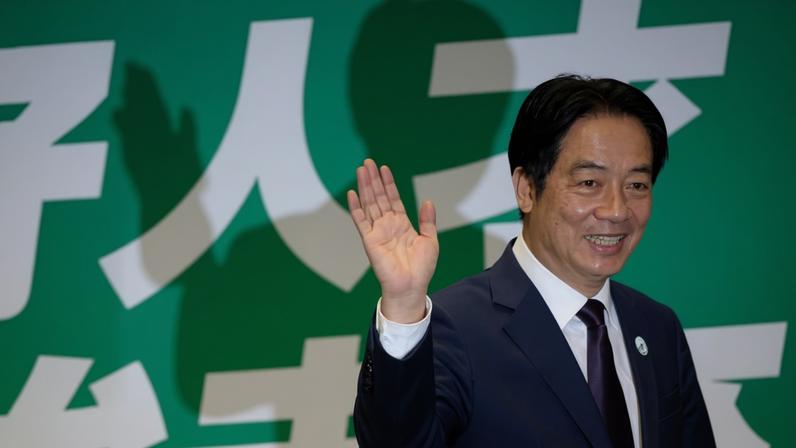 O presidente de Taiwan, Lai Ching - te, participa de uma coletiva de imprensa anunciando o deputado Puma Shen, que foi sancionado pela China, como candidato do Partido Democrático Progressista (DPP) à prefeitura de Taipé