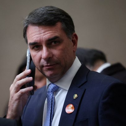 Flávio Bolsonaro afirma que pedido a Vorcaro visava atrair investidores para filme