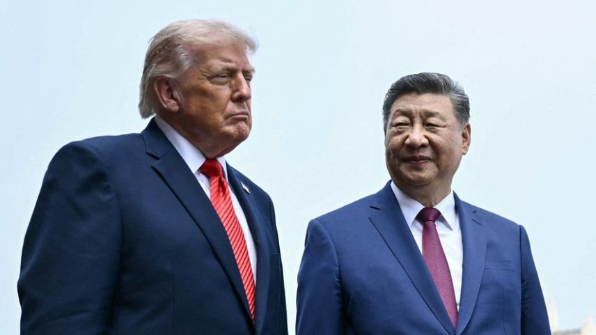 Donald Trump e Xi Jinping visitam Templo do Céu, em Pequim