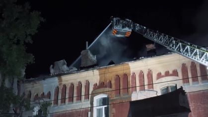 Dezenas de prédios residenciais em Odessa foram atingidos por um ataque de drone russo, que deixou dois feridos, disseram autoridades