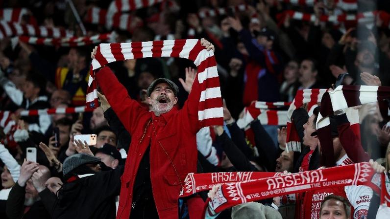 Arsenal celebra o título da Premier League após 22 anos