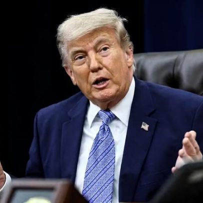 Trump afirma que bloqueio do estreito de Ormuz permanece até acordo