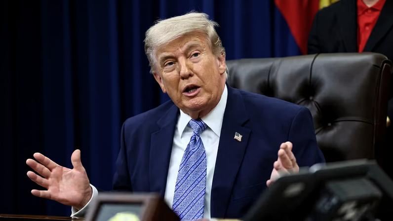 Trump realiza 3,7 mil operações na bolsa e suspeitas sobre robôs de investimento