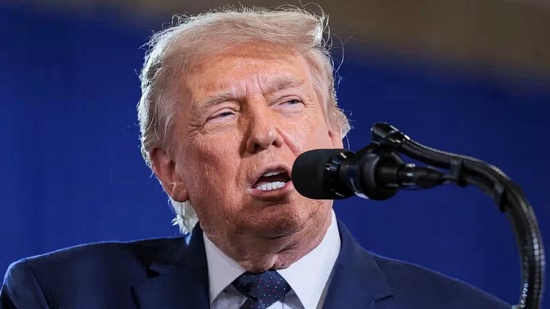 O presidente Donald Trump faz pronunciamento no Rockland Community College, em Suffern, Nova York — Foto: REUTERS/Kylie Cooper