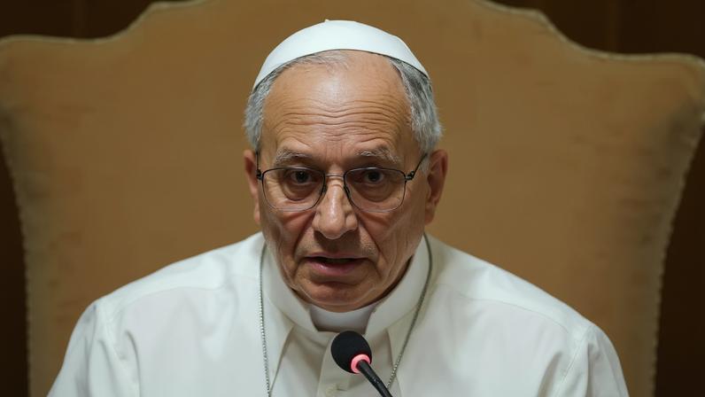 Papa Leão pede desacelerar IA e se desculpa pelo papel da Igreja na escravidão