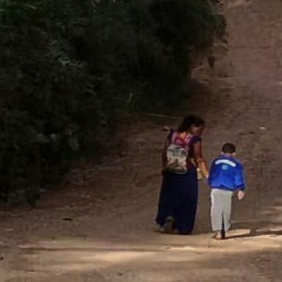 Mãe percorre 16 km para levar filho autista à escola em SP