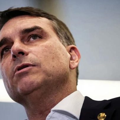 Flávio Bolsonaro se reúne com autoridades do Departamento de Estado dos EUA