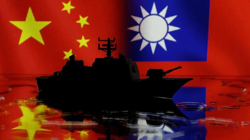 Ilustração mostra as bandeiras da China e de Taiwan 11 de abril de 2023 REUTERS/Dado Ruvic