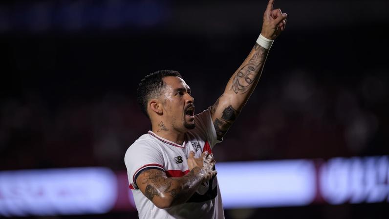 Luciano, atacante do São Paulo