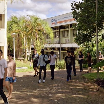 Evento na USP de São Carlos prepara estudantes para vagas em tecnologia