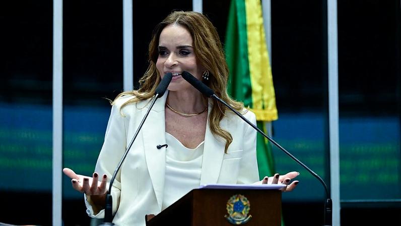 Em discurso, à tribuna, senadora Daniella Ribeiro (PP-PB).