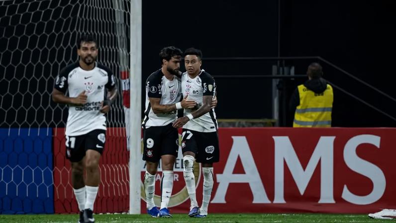 Gol de Lingard em Corinthians x Peñarol — Foto: Jhony Inácio/ge