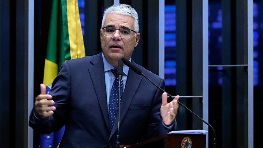 Senador Eduardo Girão (Novo-CE) em discurso à tribuna.