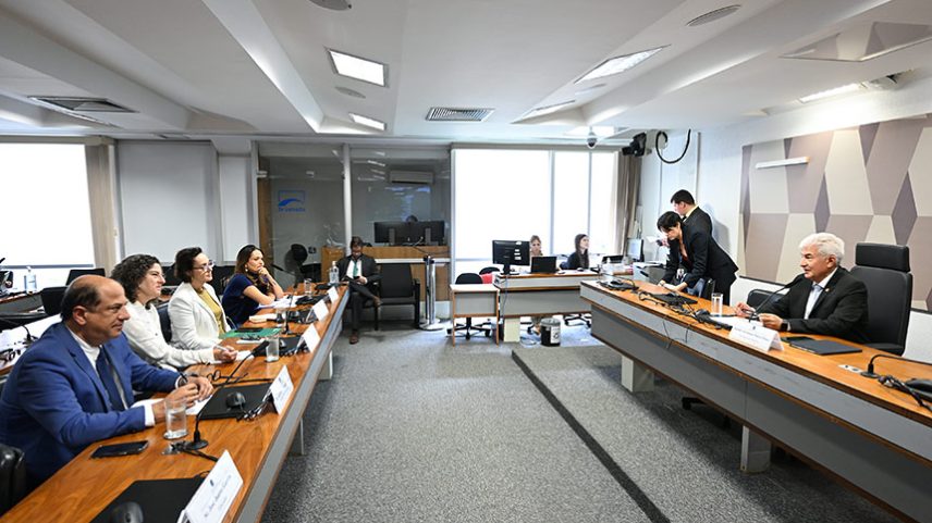 Bancada: diretor de Relações Institucionais do Senac Nacional, Antônio Henrique Borges Paula; especialista em Desenvolvimento Industrial do Serviço Nacional de Aprendizagem Industrial (Senai), Marilza Machado Gomes; diretora de Educação Formal e Infraestrutura do Serviço Nacional de Aprendizagem Rural (Senar), Maria Cristina Ferreira; gerente executiva de Desenvolvimento Profissional do Serviço Social do Transporte (Sest) e Serviço Nacional de Aprendizagem do Transporte (Senat), Roberta Diniz.