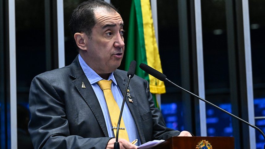 Em discurso, à tribuna, senador Jorge Kajuru (PSB-GO).