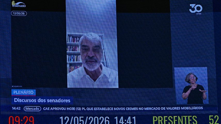 Em pronunciamento, via videoconferência, senador Humberto Costa (PT-PE).
