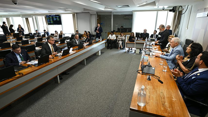 Bancada: senador Hamilton Mourão (Republicanos-RS); senador Laércio Oliveira (PP-SE); senador Izalci Lucas (PL-DF).