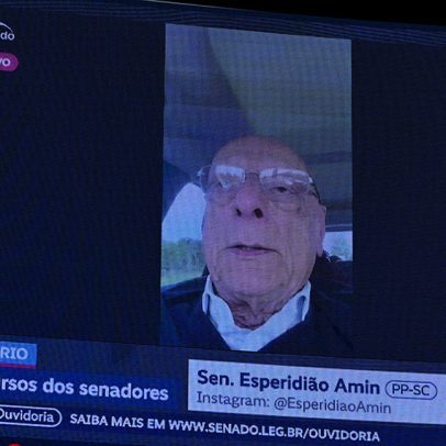 Amin critica fim da taxa das blusinhas