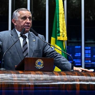 Izalci critica fim da taxa das blusinhas e aponta risco à competitividade nacional