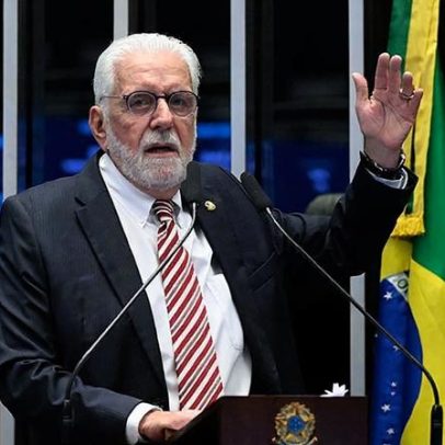 Jaques Wagner repercute áudios entre Flávio Bolsonaro e Daniel Vorcaro