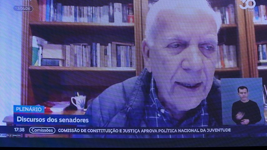 Em pronunciamento, via videoconferência, senador Oriovisto Guimarães (PSDB-PR).