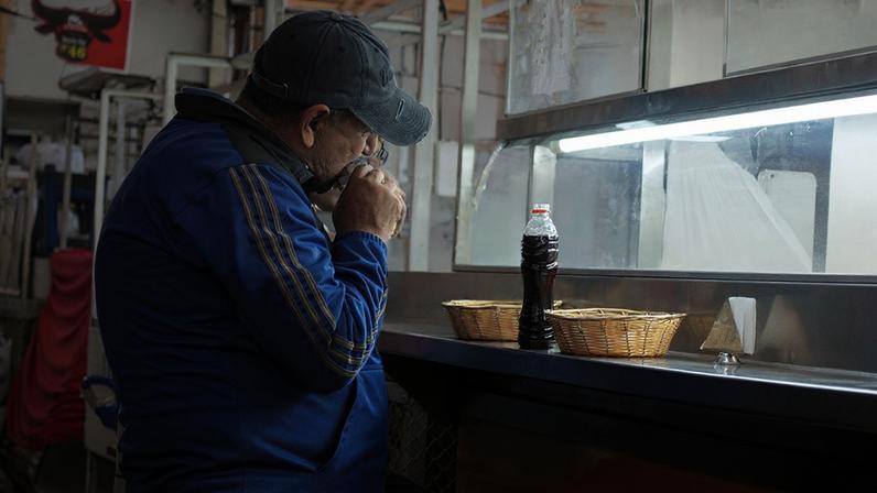 Obesidade cresce rapidamente nos países de baixa e média renda, impulsionada por fatores sociais, econômicos e tecnológicos, e com efeitos mínimos do uso de canetas emagrecedoras