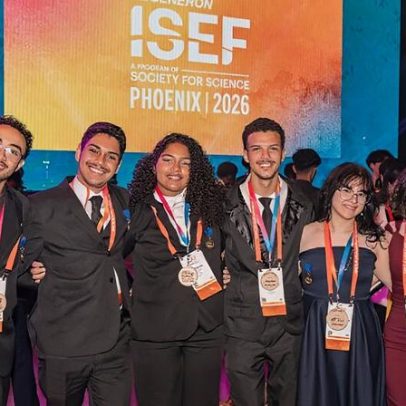 Estudantes brasileiros ganham oito prêmios na feira internacional de ciências