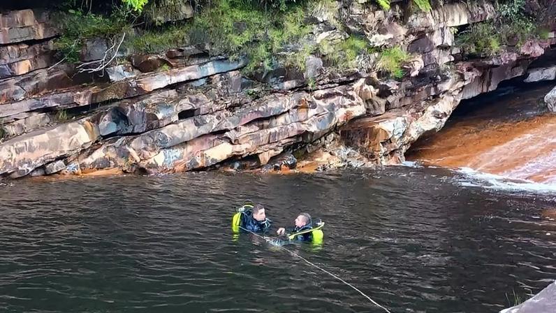 Homem morre afogado após salvar a esposa na Cachoeira do Escorregador, em MG