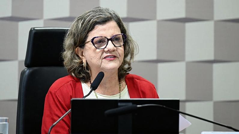 Mesa: presidente da CE, senadora Teresa Leitão (PT-PE) - em pronunciamento.