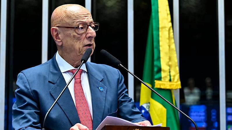 Em discurso, à tribuna, senador Esperidião Amin (PP-SC).