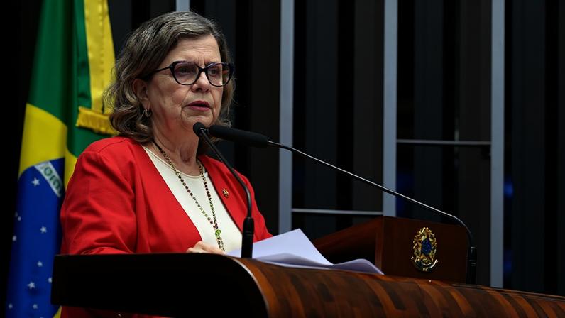 Em discurso, à tribuna, senadora Teresa Leitão (PT-PE).