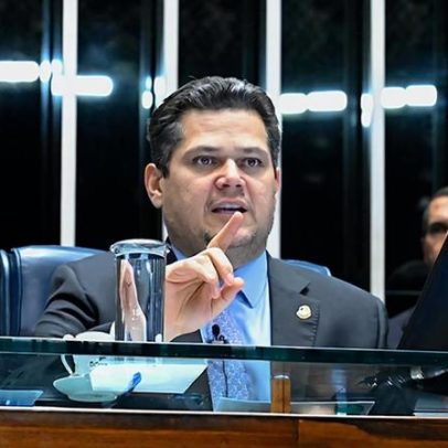 Davi adia votação de projetos sobre filantrópicas e indenização por dano moral