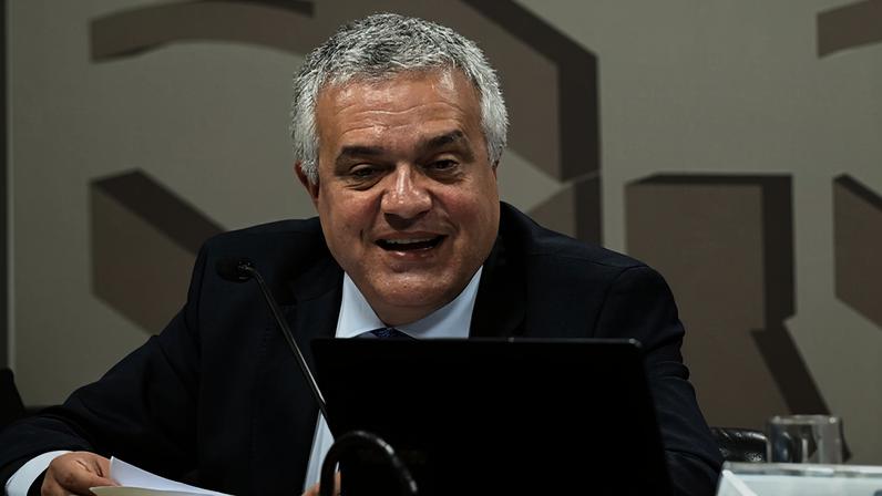 À mesa, em pronunciamento, indicado para exercer o cargo de diretor da Comissão de Valores Mobiliários (CVM), Igor Muniz (MSF 2/2026).