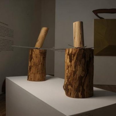Exposição revisita a trajetória artística de Luiz Baravelli