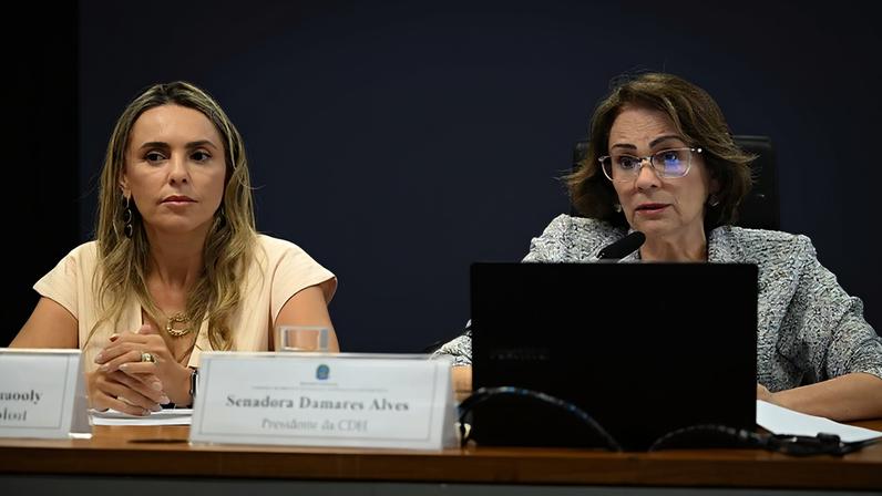 Mesa: presidente eventual da CDH, senadora Roberta Acioly (Republicanos-RR) - em pronunciamento; relatora do PL 3.518/2025, senadora Damares Alves (Republicanos-DF).