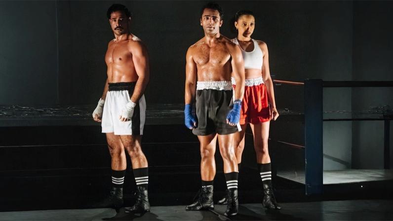 Cena da peça *12º Round: A História de Emile Griffith* – Foto: Eduardo Filho